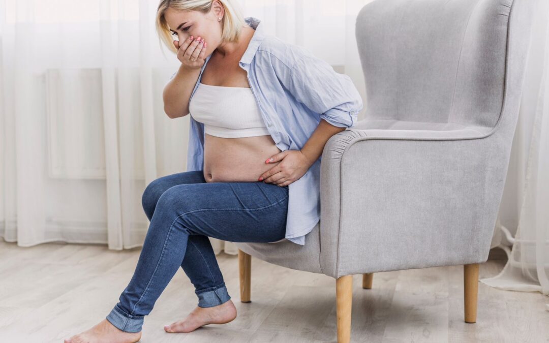 Acidez estomacal en el embarazo: causas y estrategias de alivio