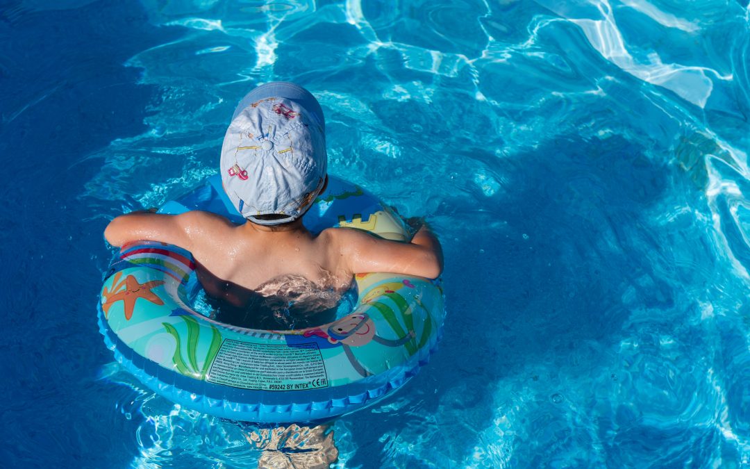 ¡Al agua pato! Cuándo y cómo enseñar a nadar al bebé