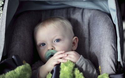 Chupetes para bebé: la influencia del color, el sabor y la forma