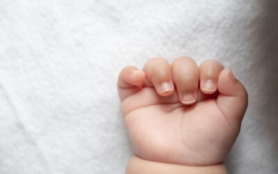 Corte de uñas del recién nacido