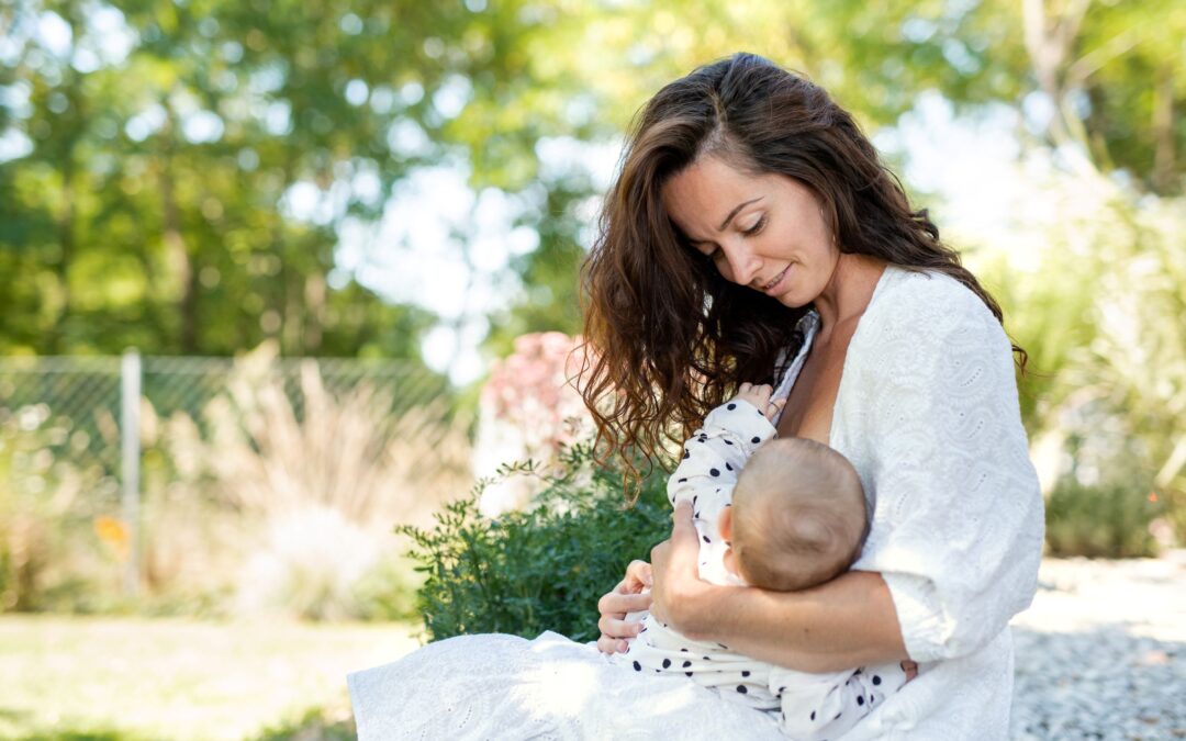 Tips para una lactancia más fácil y placentera en primavera y verano